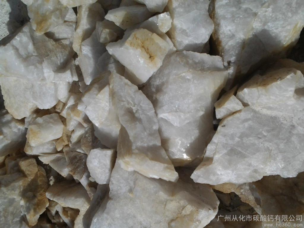 石英石對輥破碎機試機現場