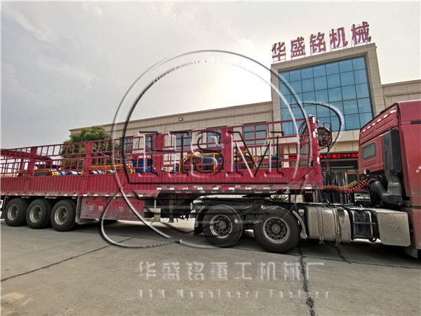 三臺750ⅹ500型對輥破碎機發往貴陽