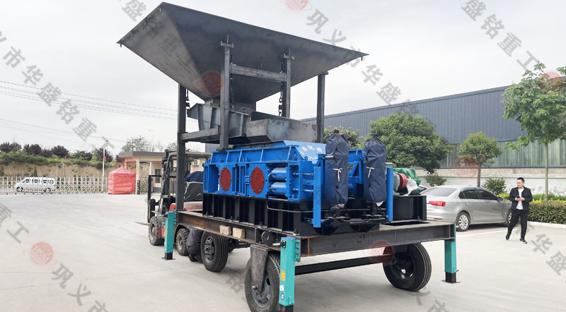 加工一噸河卵石能出多少沙子?移動(dòng)對(duì)輥制砂機(jī)制砂效果怎么樣